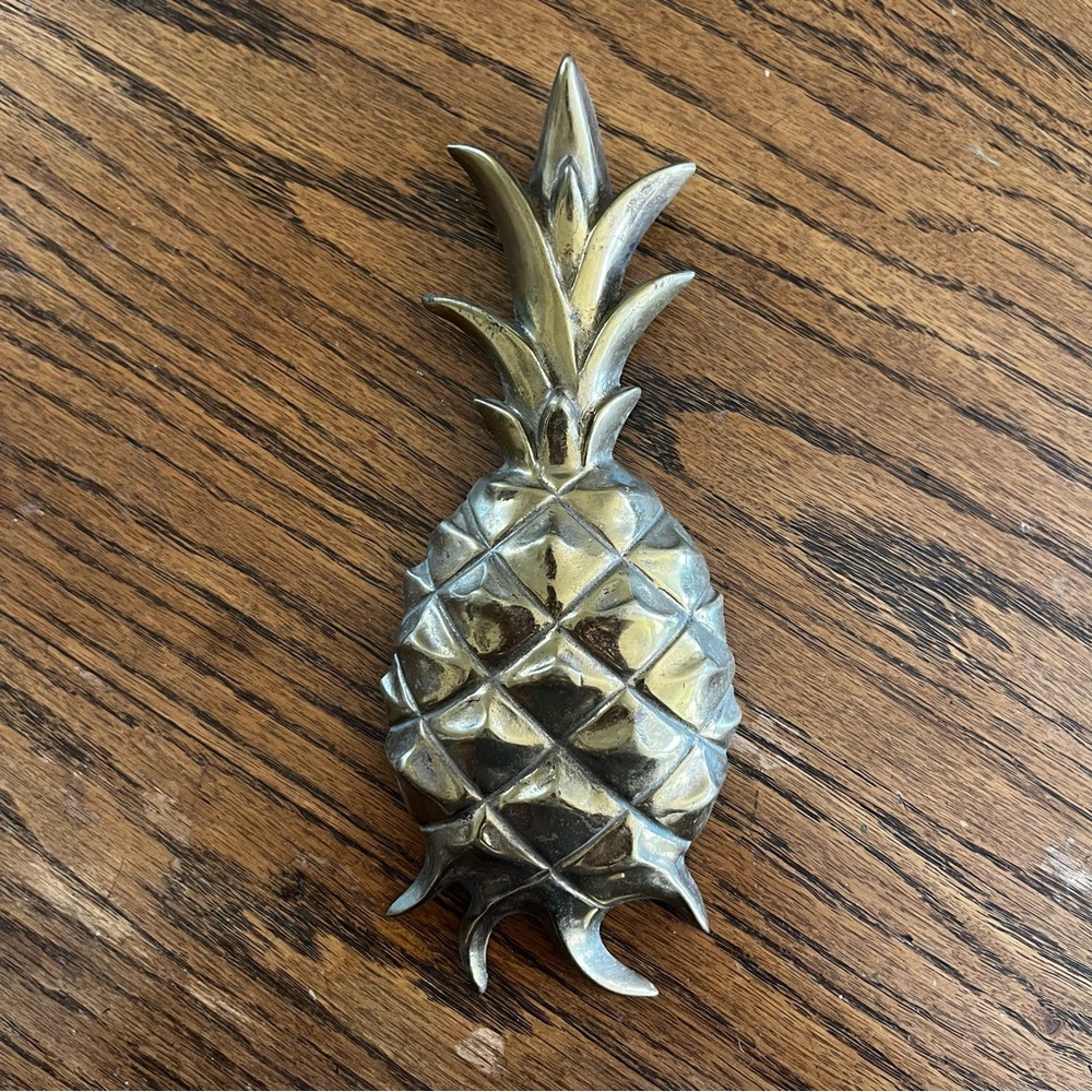Vintage Brass Pineapple Wall Hang